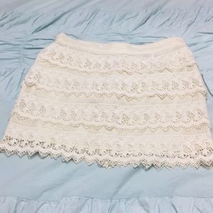 American Eagle Beige zip back cotton lace skirt